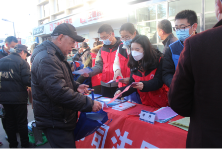 凌云志律师所参加市司法局、市检察院与市中院联合举办的“12·4宪法日”宣传活动